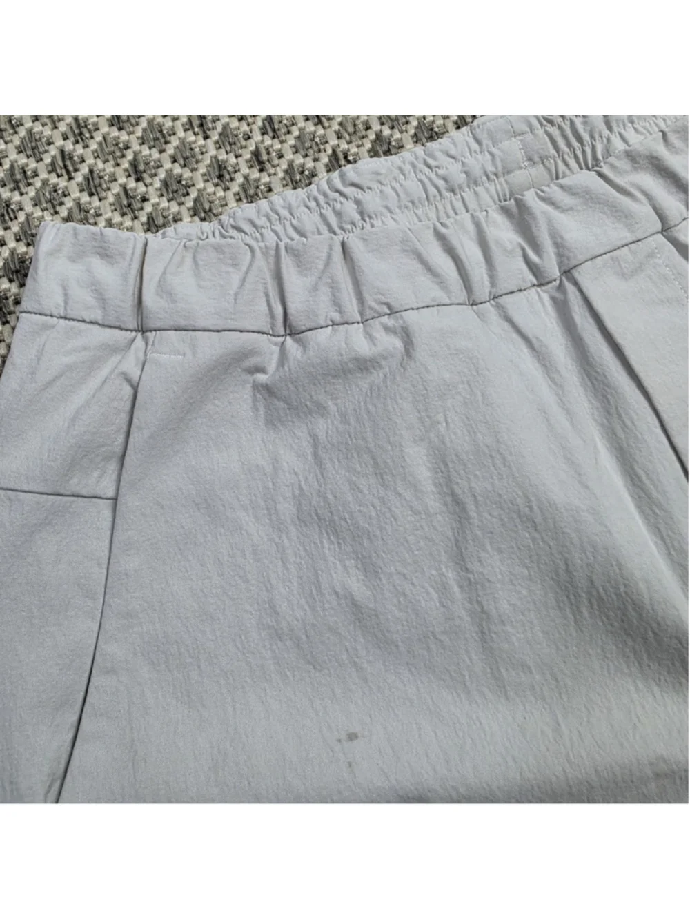 Lululemon LAB Mens M Gray Track Pants M Joggers LM5AITS Find The Answers